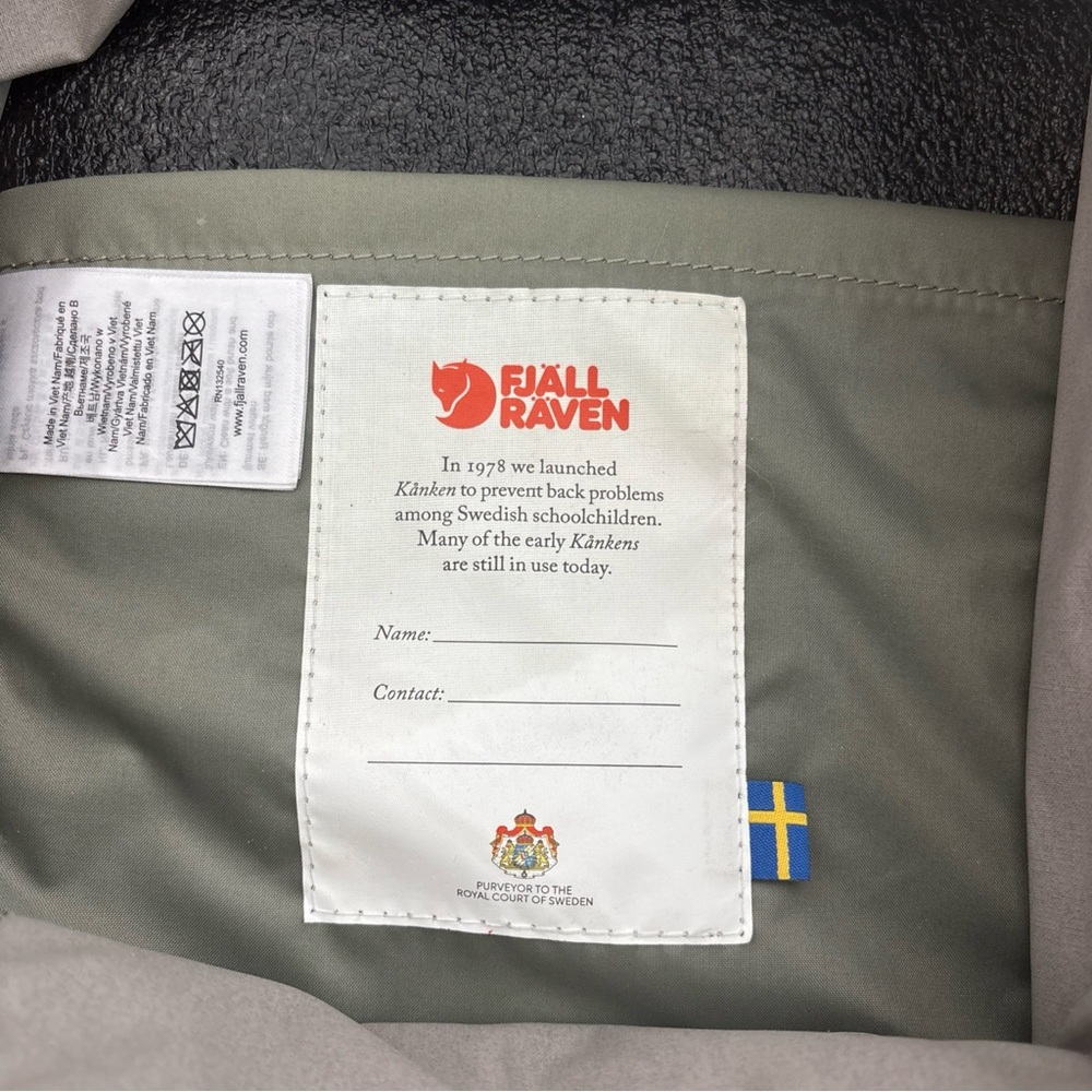 Fjallraven Kånken Gray Backpack - Picture 10 of 12